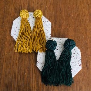 vanessa mooney | knotted tassel earrings 💚🟡